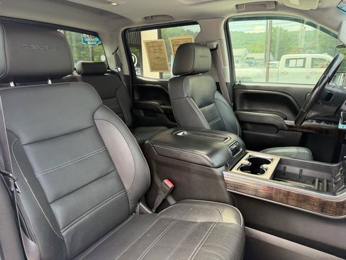 Used 2015 GMC Sierra 3500 Denali w/ Duramax Plus Package AWD/4WD image 19