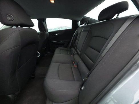 Used 2023 Chevrolet Malibu LT FWD image 9