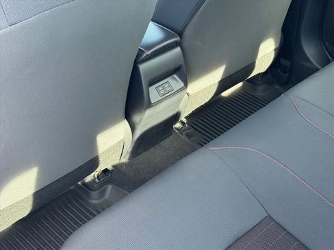 Certified 2025 Toyota Corolla SE w/ SE Premium Package image 18