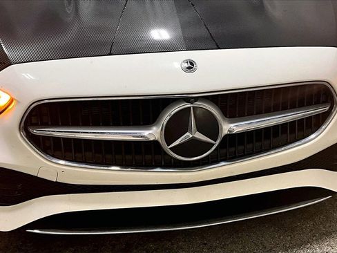 Used 2022 Mercedes-Benz C 300 C 300 image 32