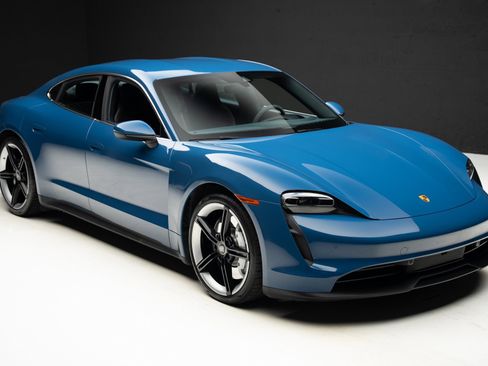 Used 2022 Porsche Taycan 4S image 38