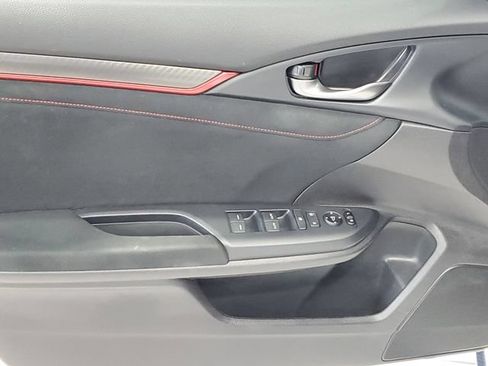 Used 2019 Honda Civic Type R image 13