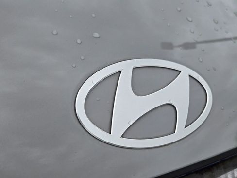Used 2024 Hyundai Kona SEL FWD image 5