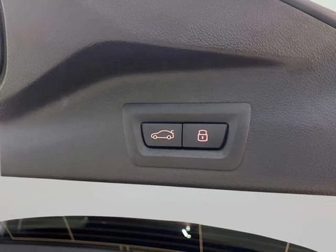 Used 2026 BMW X5 sDrive40i RWD image 11