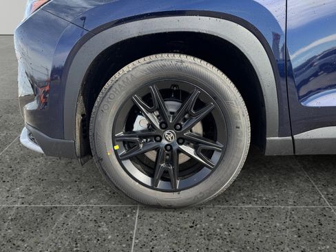 New 2026 Toyota Grand Highlander AWD Hybrid image 10