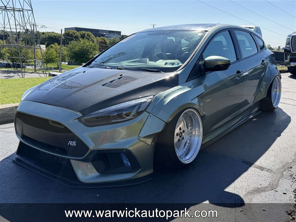 Used 2017 Ford Focus RS AWD/4WD image 4