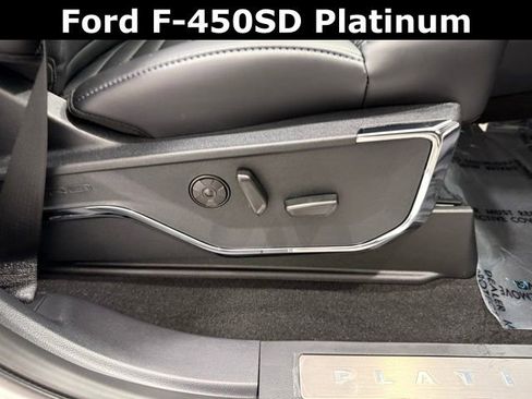 Used 2026 Ford F450 Platinum w/ FX4 Off-Road Package image 21