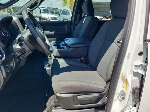New 2026 RAM 2500 Tradesman AWD/4WD image 19