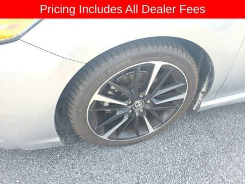 Used 2020 Toyota Camry XSE FWD image 7