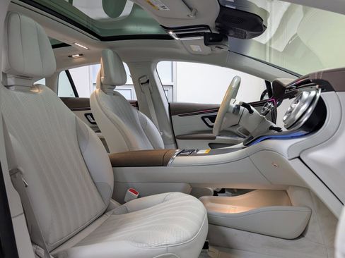 Used 2023 Mercedes-Benz EQS 580 EQS 580 image 27