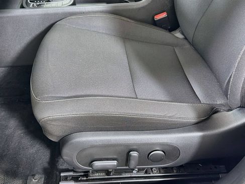 Used 2025 Hyundai Kona SEL AWD/4WD image 20