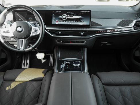 Used 2026 BMW X5 M60i image 8