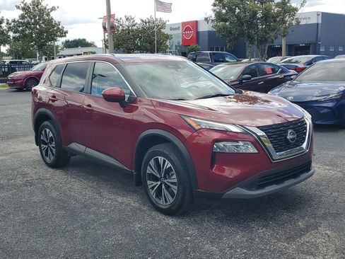 Certified 2023 Nissan Rogue SV image 3