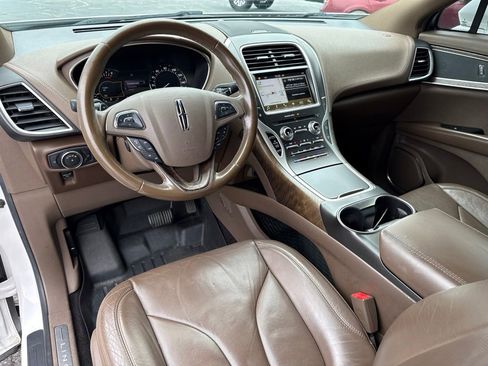 Used 2016 Lincoln MKX Reserve FWD image 16