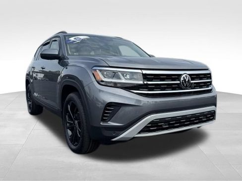 Certified 2023 Volkswagen Atlas SE AWD/4WD image 1