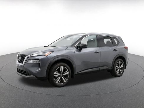Used 2026 Nissan Rogue SL FWD image 3