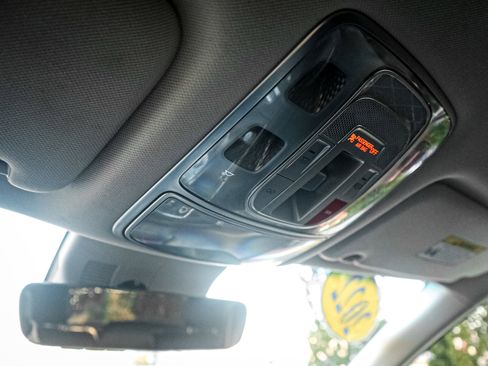 Used 2022 Genesis GV80 2.5T w/ Advanced Package 02 image 27