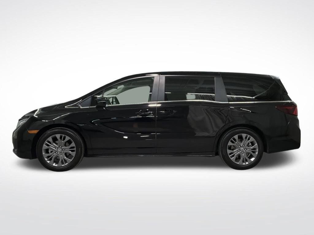 Certified 2026 Honda Odyssey Touring image 33
