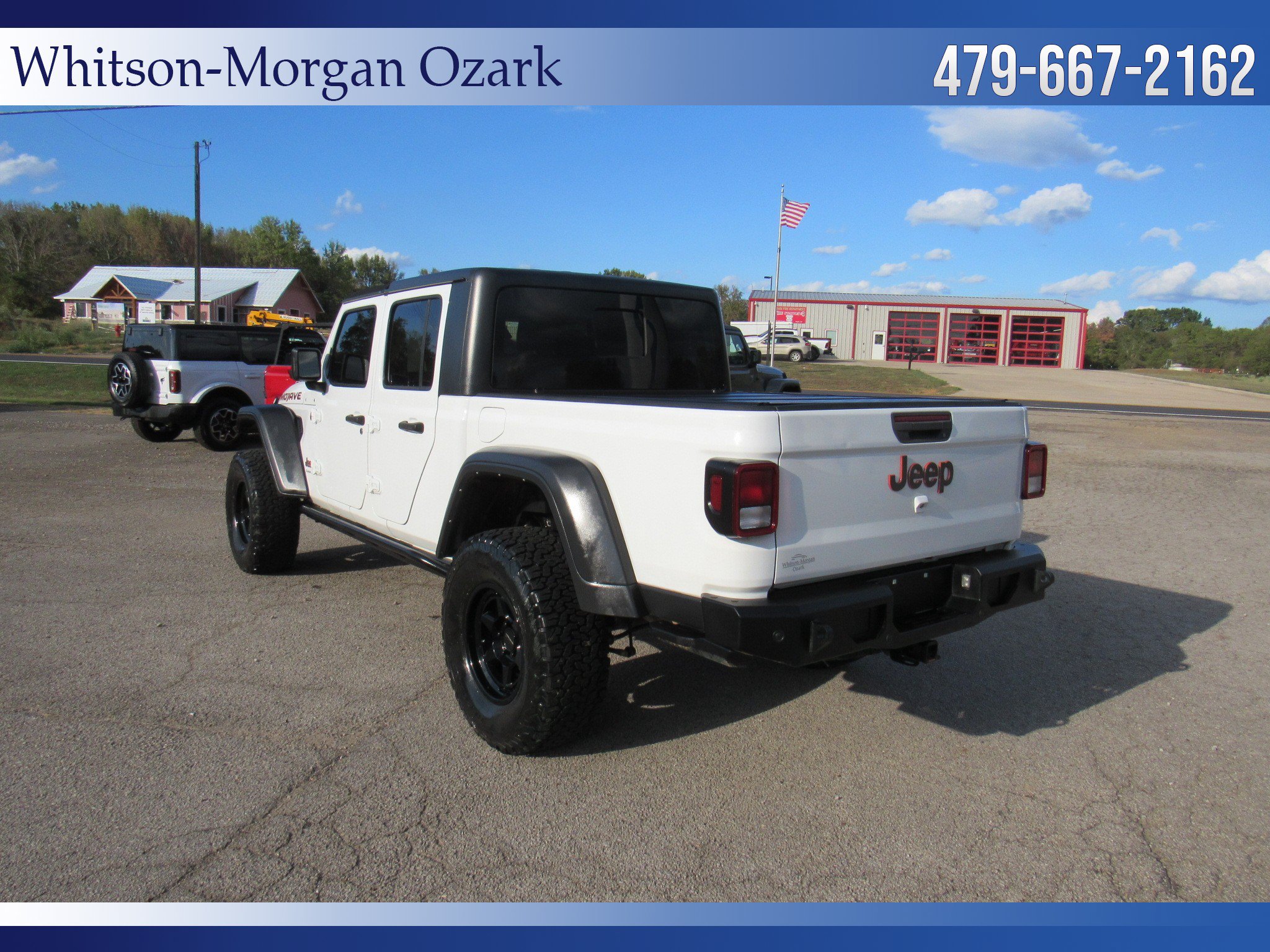 Used 2023 Jeep Gladiator Mojave w/ Trailer Tow Package AWD/4WD image 12