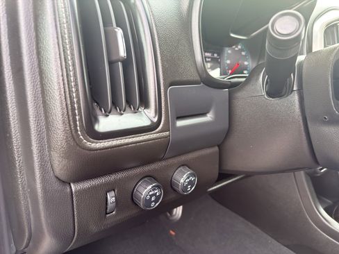 Used 2022 GMC Canyon Elevation w/ Trailering Package image 15