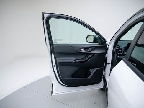 New 2026 Chevrolet Equinox LT w/ Convenience Package II image 23