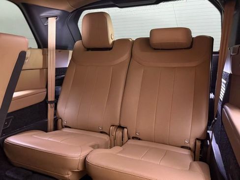 Used 2025 Land Rover Range Rover Long Wheelbase SE image 28