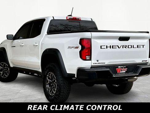 Used 2024 Chevrolet Colorado ZR2 image 4