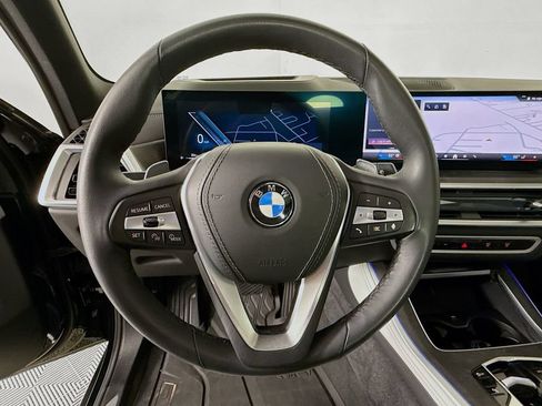 Used 2025 BMW X5 xDrive40i w/ Premium Package AWD/4WD image 11