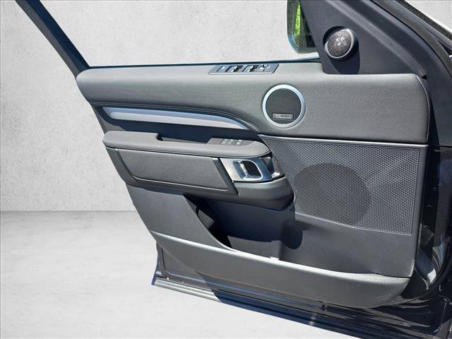 New 2026 Land Rover Discovery Dynamic SE AWD/4WD image 26