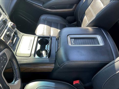 Used 2019 GMC Yukon Denali w/ Denali Ultimate Package image 19