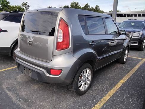 Used 2013 Kia Soul FWD image 5