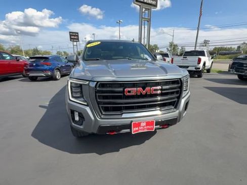 Certified 2022 GMC Yukon XL AT4 AWD/4WD image 3