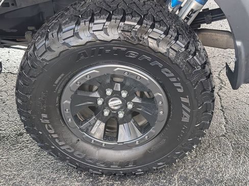 Used 2018 Ford F150 Raptor w/ Equipment Group 802A Luxury image 24