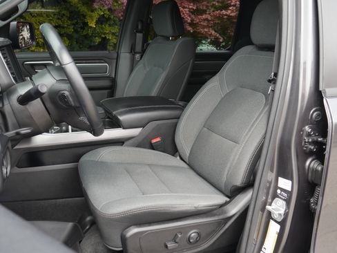 Used 2022 RAM 1500 Big Horn AWD/4WD image 31