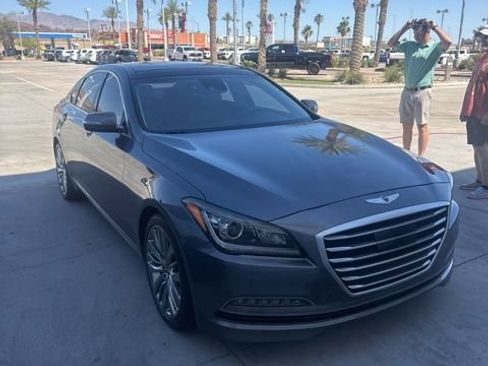 Used 2015 Hyundai Genesis 5.0 RWD image 2