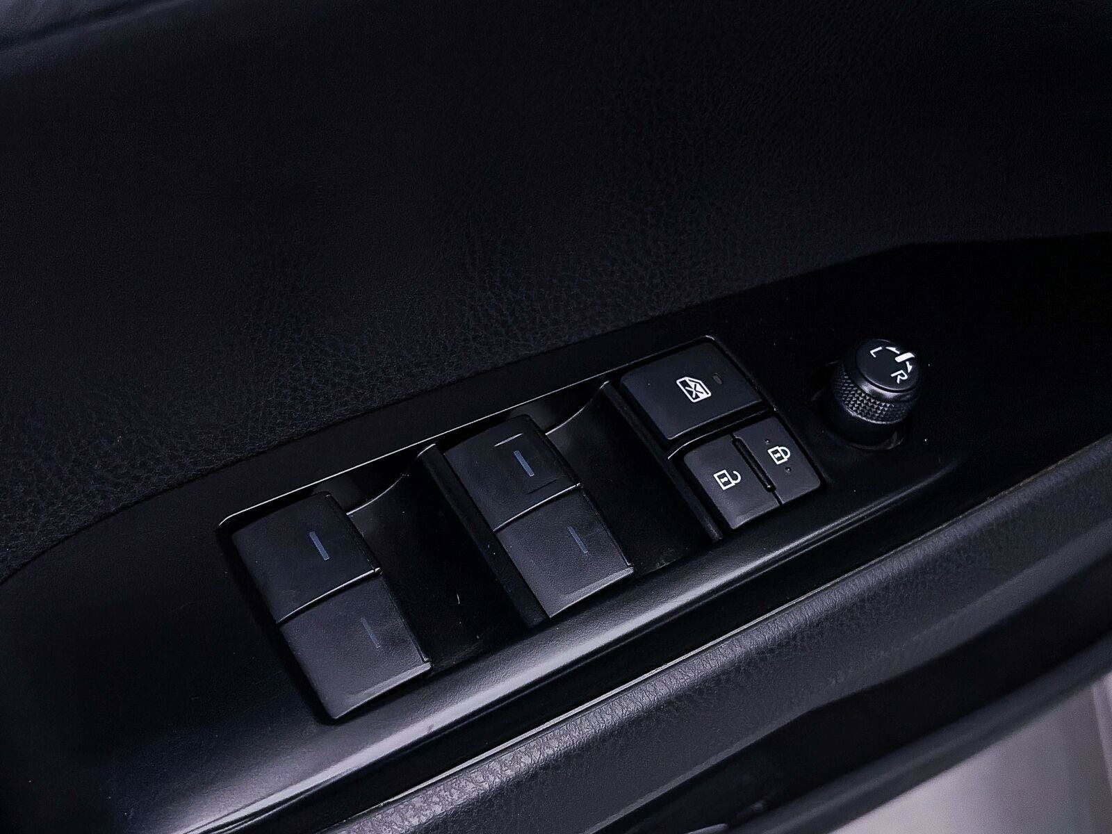 Used 2026 Toyota Camry SE w/ Convenience Package FWD image 17