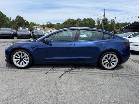 Used 2023 Tesla Model 3 Standard Range RWD image 2