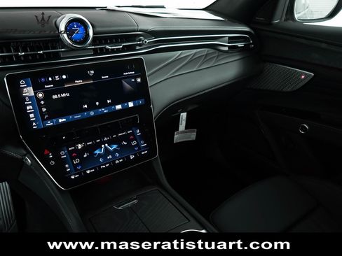 New 2025 Maserati Grecale Modena image 44