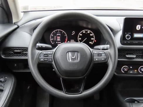 Certified 2023 Honda HR-V LX image 17