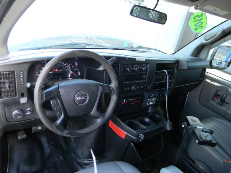Used 2015 GMC Savana 3500 RWD image 15