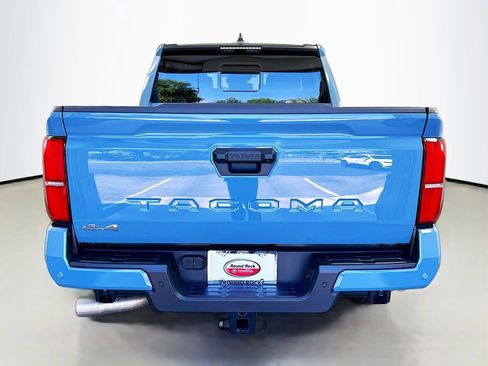 Certified 2026 Toyota Tacoma SR5 w/ SR5 Upgrade Package AWD/4WD image 6