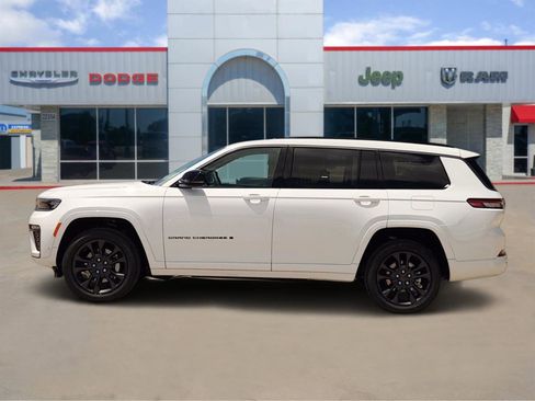 New 2026 Jeep Grand Cherokee L Limited AWD/4WD image 3