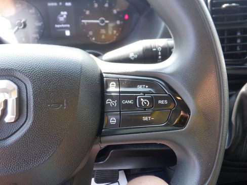 Used 2025 RAM ProMaster 3500 w/ Convenience Group FWD image 18