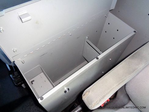 Used 2019 Ford Transit 250 130 Low Roof RWD image 14