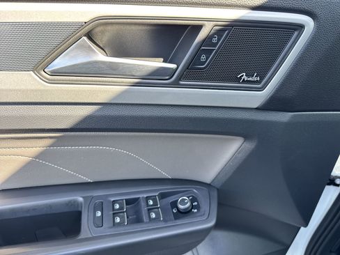 Used 2022 Volkswagen Atlas SEL Premium image 13