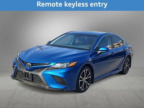 Used 2019 Toyota Camry SE image 6