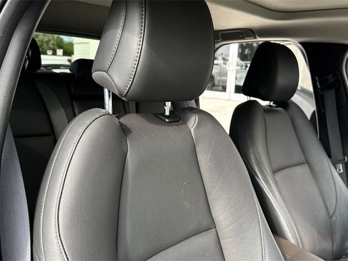 Used 2022 MAZDA CX-30 AWD 2.5 S w/ Premium Package image 47