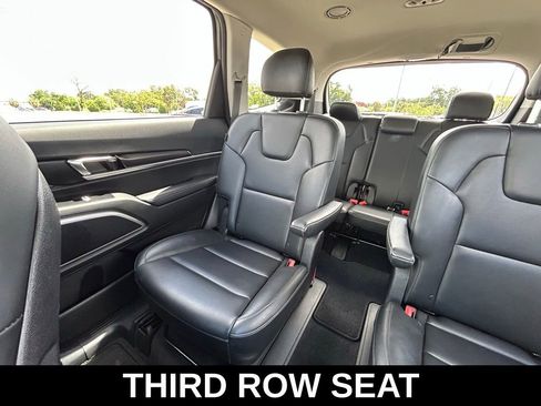 Used 2025 Kia Telluride S FWD image 12