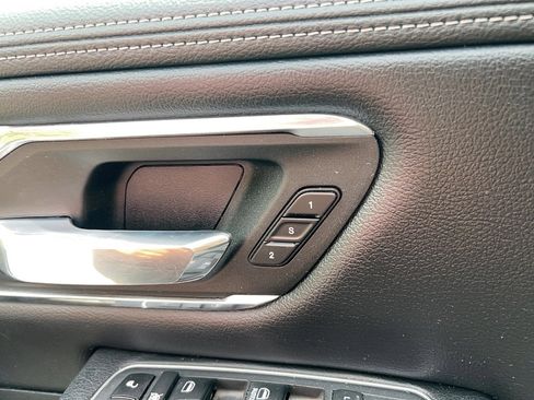 Used 2021 RAM 1500 Laramie AWD/4WD image 14