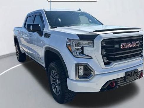 Used 2021 GMC Sierra 1500 AT4 w/ AT4 Value Package image 3